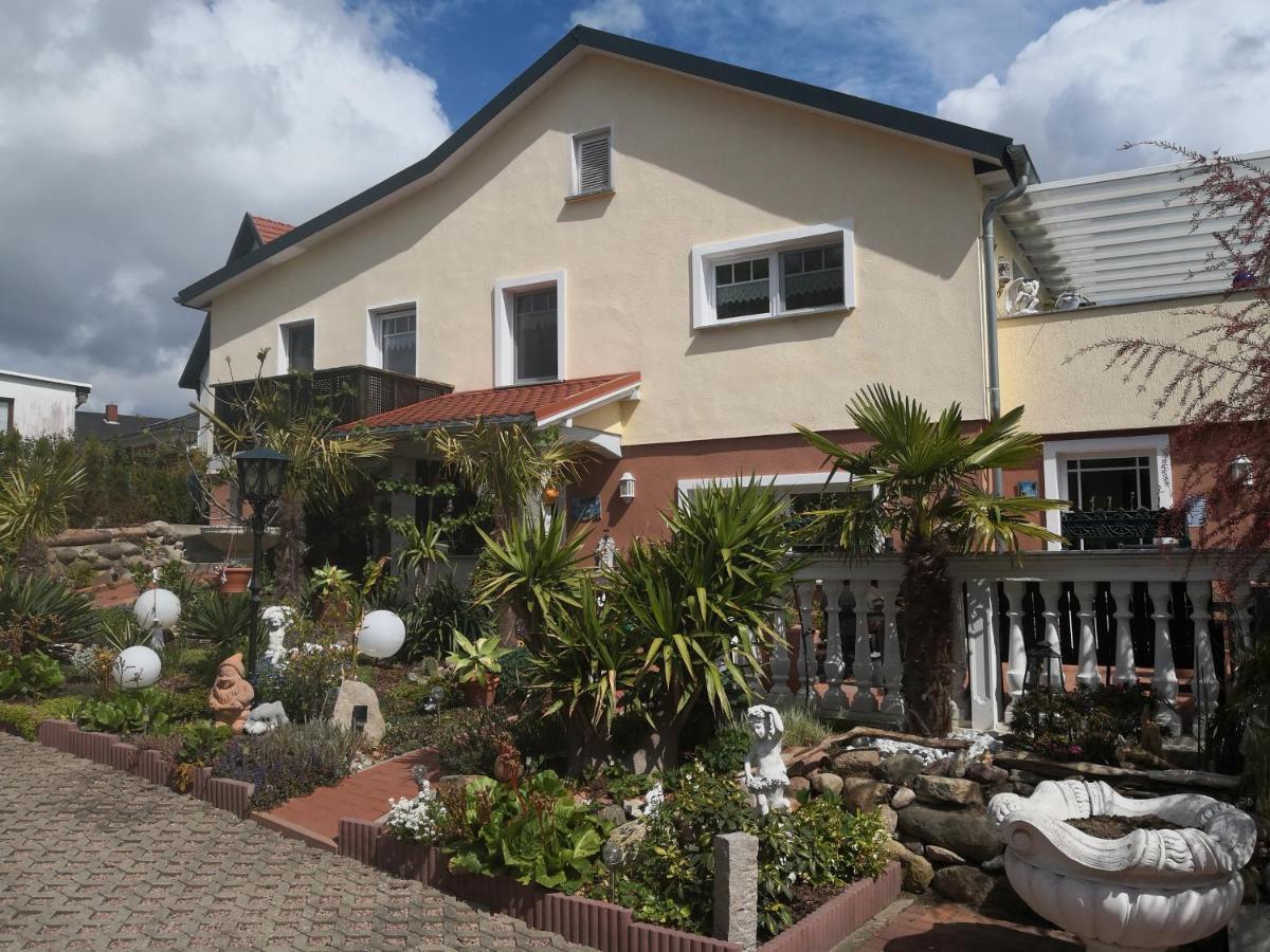 Casa Hibiscus Lägenhet Putbus Exteriör bild